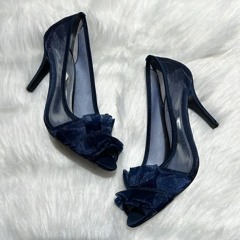 Nina raizel Navy Blue Sheer Ruffled pumps‎ Size 6M.  B78